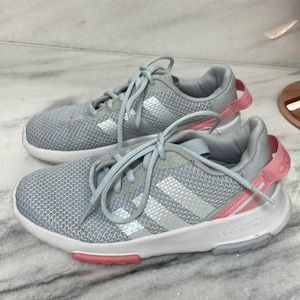 Adidas cloud foam kid size 2